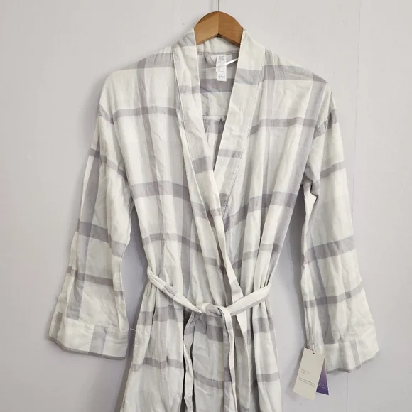 NWT Stars Above Gray Plaid Cozy Flannel Robe Size XS/S - Picture 2 of 10